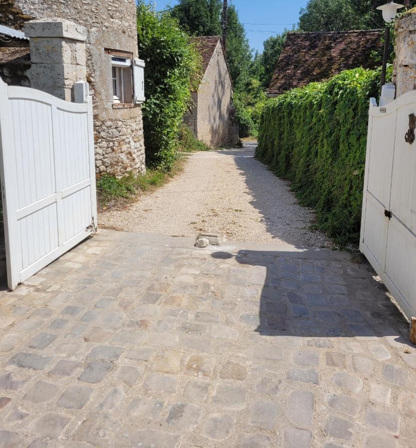 Gite De La Tour De Loire - 65 M2 Au Pied D'Une Tour De Gue Du 17Eme Siecle Mer Dış mekan fotoğraf