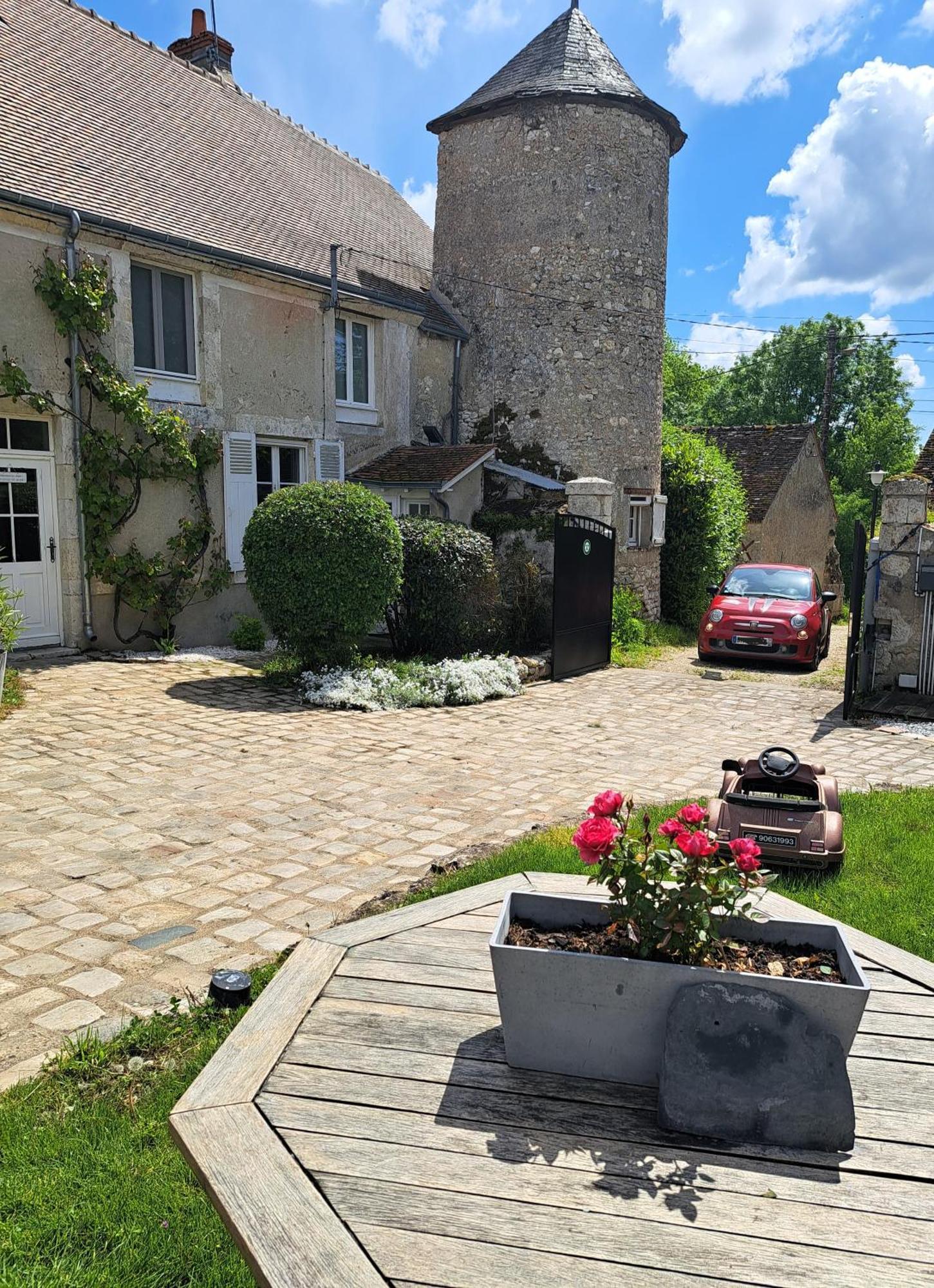 Gite De La Tour De Loire - 65 M2 Au Pied D'Une Tour De Gue Du 17Eme Siecle Mer Dış mekan fotoğraf